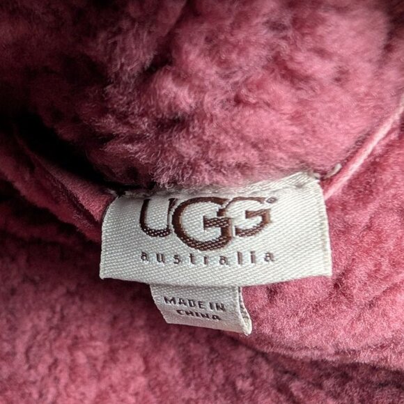 UGG Women`s Sheepskin Bucket Hat One Size Pink - Picture 7 of 15
